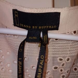 i jeans by Buffalo  Cream Eyelet Cold Shoulder Long Sleeve Blouse.